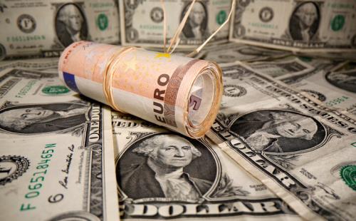 نرخ ارزهای مبادله ای امروز 4 تیر ثبات دلار و افت یورو